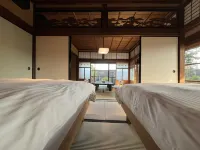 Hotel Isari - 2-Star