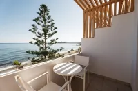 Petradi Beach Lounge Hotel - Meerblick