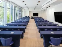 Atwell Suites MIAMI BRICKELL by IHG Hotels near Brickell