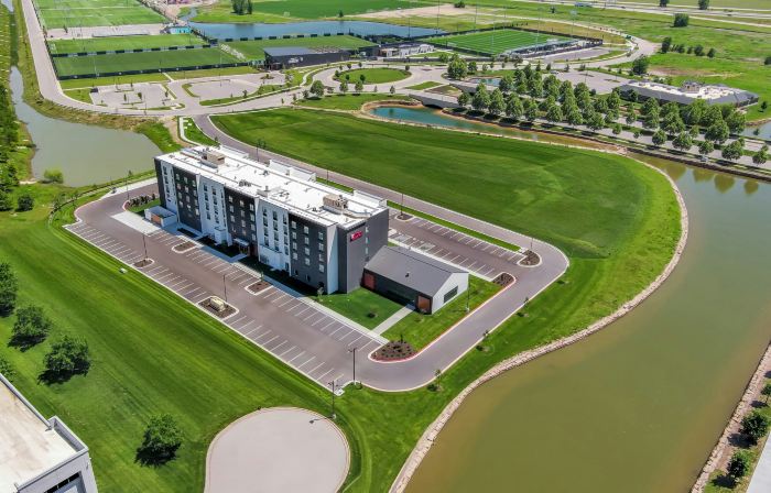 Hilton Garden Inn Kansas City Riverside