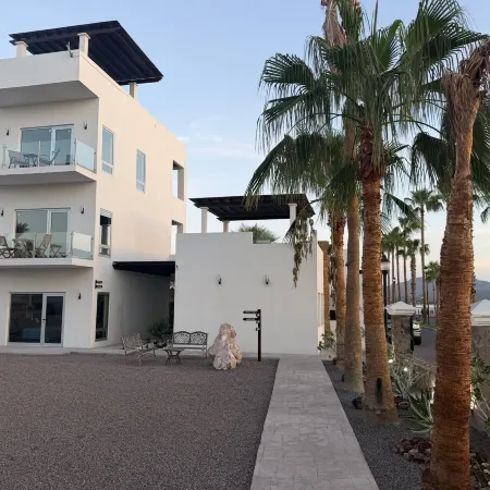 BAJA MIA SUITES AND TOURS