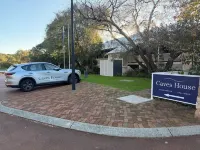 Caves House Hotel & Apartments Yallingup - parking