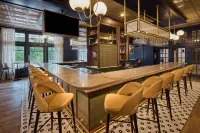 The Partridge Inn Augusta, Curio Collection by Hilton - bar