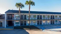 Red Roof Inn Slidell - Pet friendly