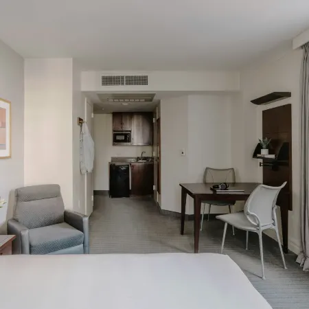 Club Quarters Hotel in Houston
