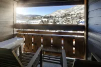 Highline Vail - a DoubleTree by Hilton - Mountain view