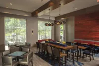 Hampton Inn & Suites Asheville Biltmore Village - 2-Star