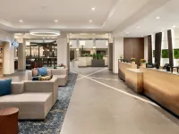Embassy Suites by Hilton Cincinnati RiverCenter Hotels near Skystar Wheel