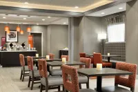 Hampton Inn North Olmsted Cleveland Airport - Airport Shuttle