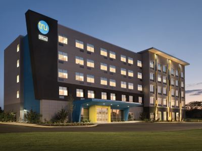 Tru by Hilton Lancaster East