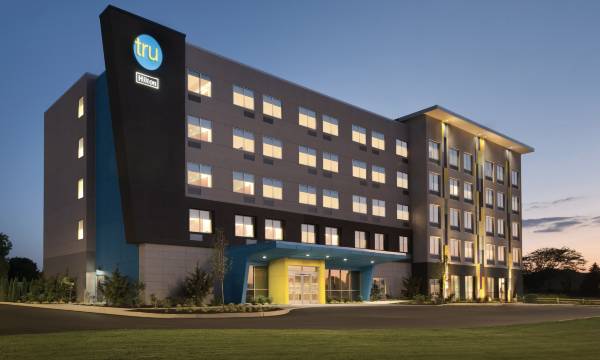 Tru by Hilton Lancaster East