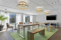 Spark by Hilton Greensboro - parking
