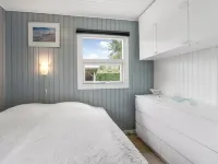 "Kjartan" - 1.2km from the Sea - Homestays
