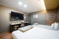 NJ Hotel - Kitchens