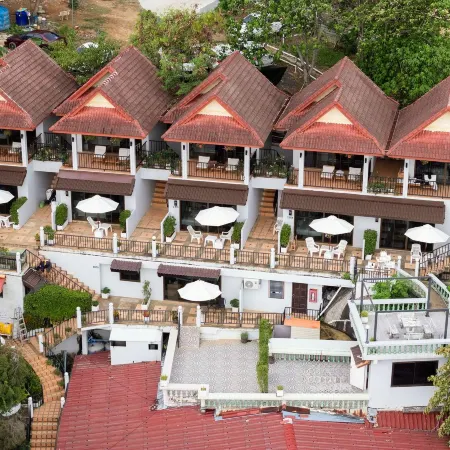 Two Chefs Inn