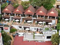 Two Chefs Inn - Inns