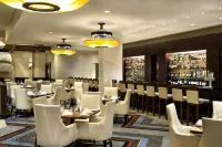 Hilton Bellevue - Quầy Bar