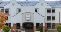 Super 8 by Wyndham Natchez - 2-stjärniga