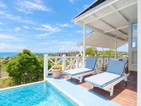 Villa Azure - Pools