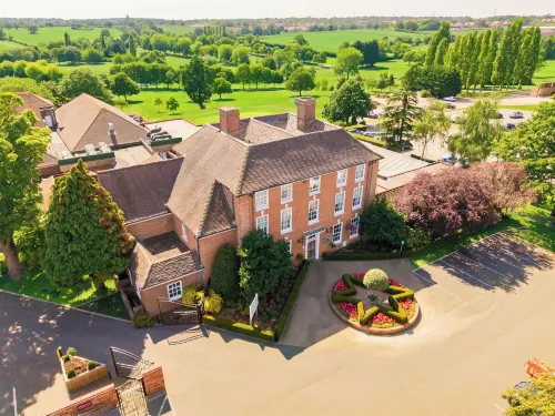 Windmill Village Hotel, Golf Club & Spa Coventry, BW Signature Collection - Pools