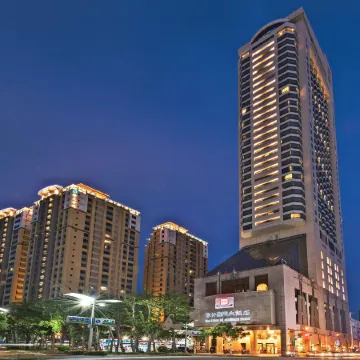 Han-Hsien International Hotel Отели рядом с достопримечательностью «НКНУ - Хэпин Кампус»