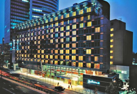 5. 래디슨 블루 센..