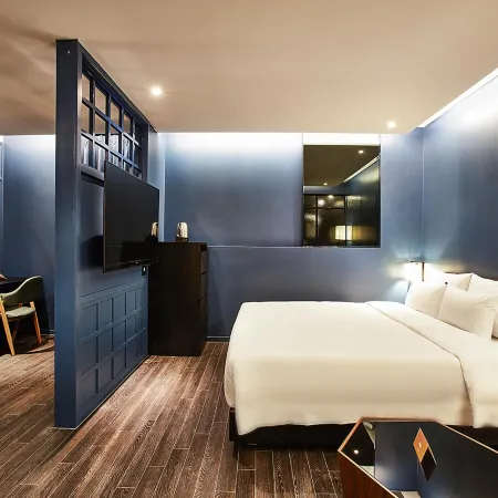 Hotel Wanted
