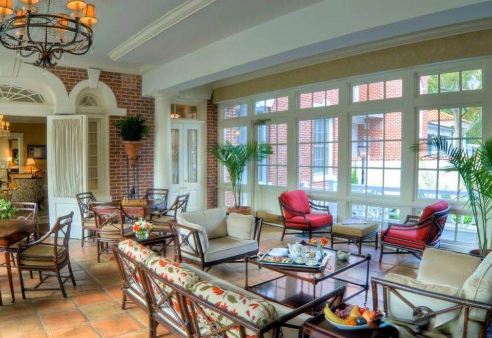 Waverley Inn Holiday Apartments - Housity