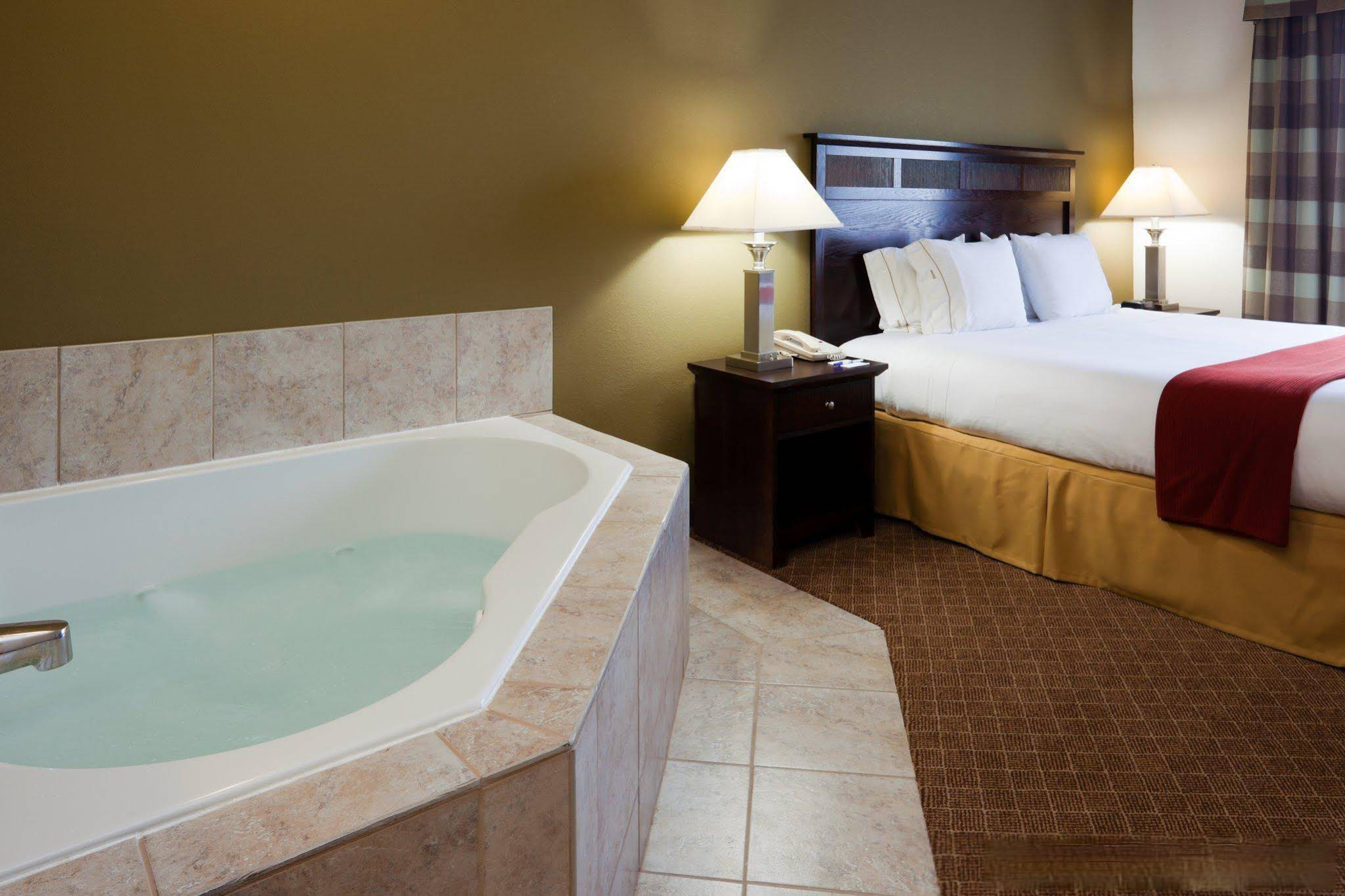 Holiday Inn Express Hotel & Suites- Gadsden, an Ihg Hotel