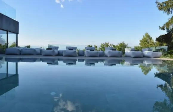 尤爾必索盧斯狄卡酒店