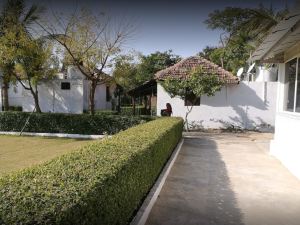 Bhavna Resort & Farm