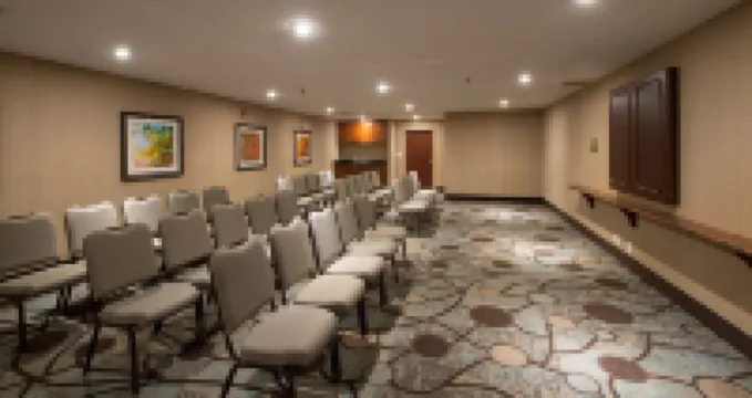 햄프턴 인 코르넬리아