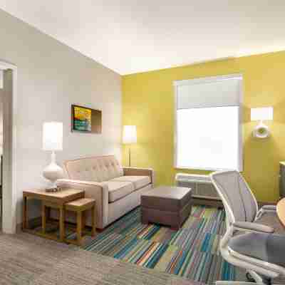 Home2 Suites by Hilton Shenandoah The Woodlands Rooms
