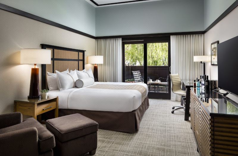 Ambrose Hotel