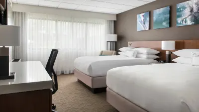 Delta Hotels Mount Pleasant 라신 호텔