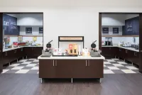 Hampton Inn & Suites Chicago-North Shore/Skokie - breakfast