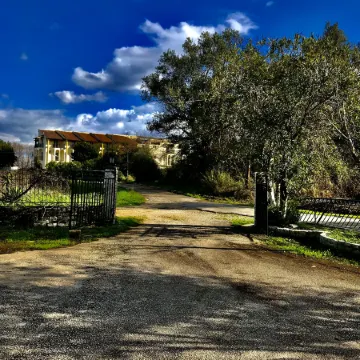 Banos Apartment 2 Bed Rooms and Swimming Pool Near the Beach