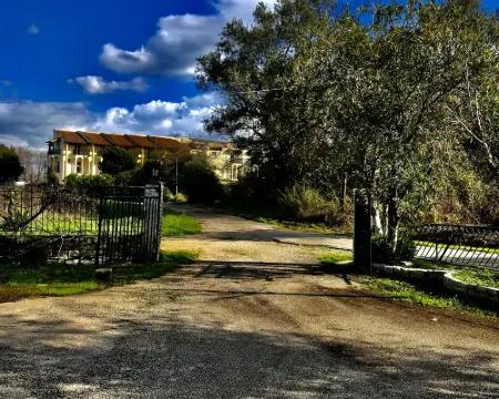 Banos Apartment with 2 Rooms and Swimming Pool Hotels in Roda