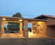 Pecos Trail Inn