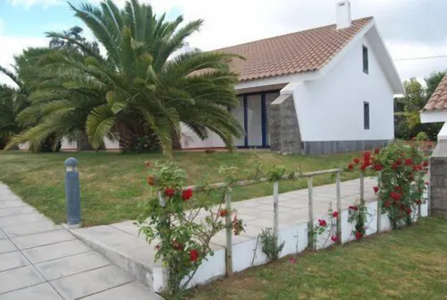 Apartamentos Turisticos Nossa Senhora Da Estrela Các khách sạn ở São Miguel