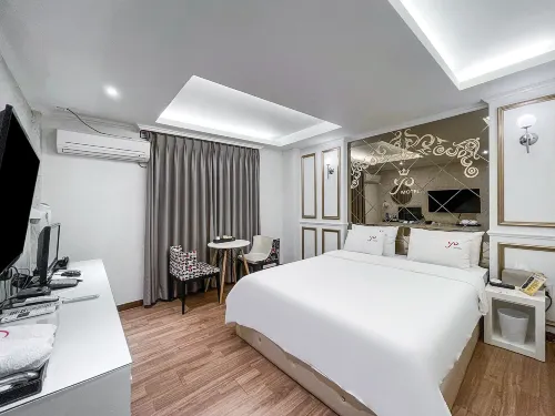 Changwon Myeongseodong YO