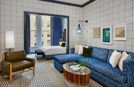 Kimpton Hotel Monaco Denver Отели рядом с достопримечательностью «Денвер Музеум оф Нейчер & Сайенс»