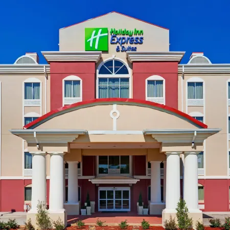 Holiday Inn Express & Suites BYRAM by IHG