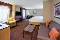 Holiday Inn Express & Suites Brainerd-Baxter