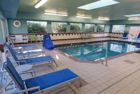 Holiday Inn Express & Suites BURLINGTON by IHG - Swimmingpools