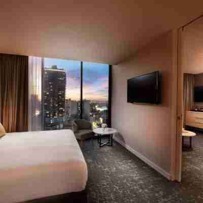 Crowne Plaza ADELAIDE by IHG Rooms