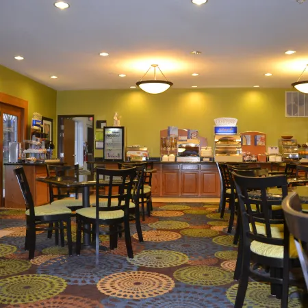 Holiday Inn Express & Suites BLOOMINGTON - NORMAL by IHG