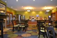 Holiday Inn Express & Suites BLOOMINGTON - NORMAL by IHG - breakfast