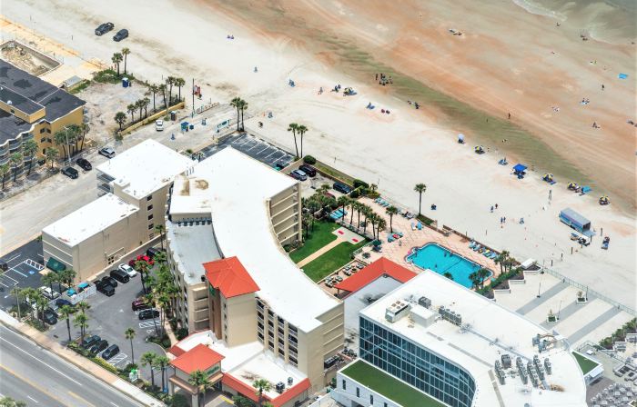 Holiday Inn & Suites DAYTONA BEACH ON THE OCEAN by IHG