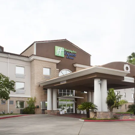 Holiday Inn Express & Suites Brownsville by IHG